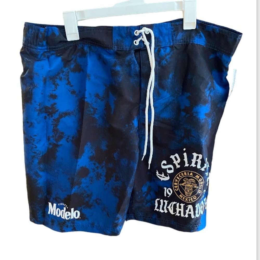 Modelo men’s board swim shorts . Size XL.  NWT